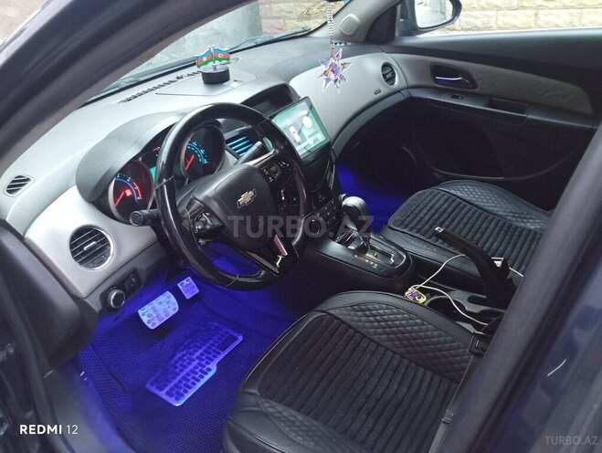 Chevrolet Cruze-8