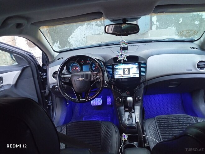 Chevrolet Cruze-11