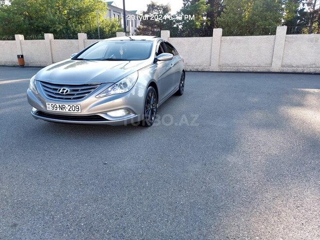 Hyundai Sonata-6