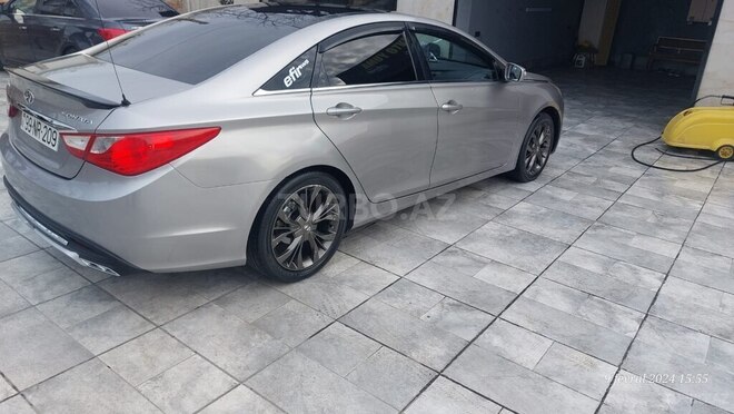 Hyundai Sonata-10