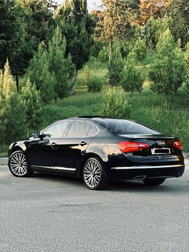 Kia Cadenza-5