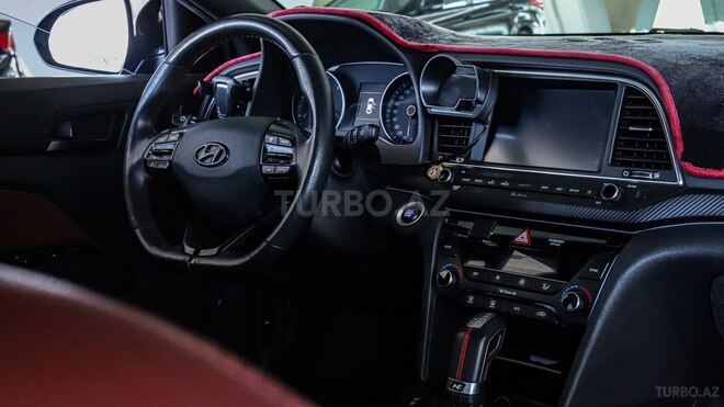 Hyundai Avante-10