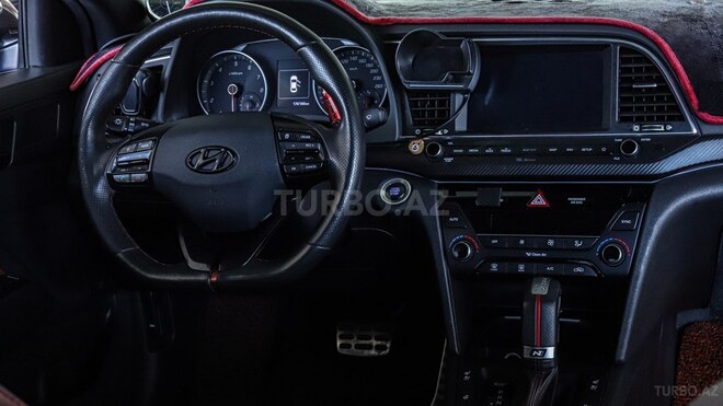 Hyundai Avante-6