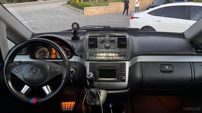 Mercedes Viano-7