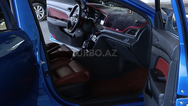 Hyundai Avante-19