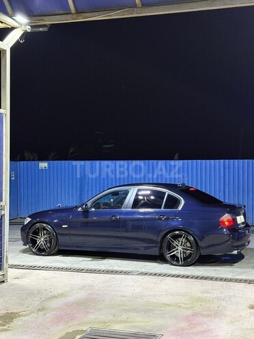 BMW 330-15