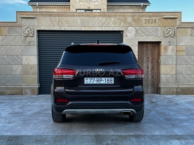 Kia Sorento-4