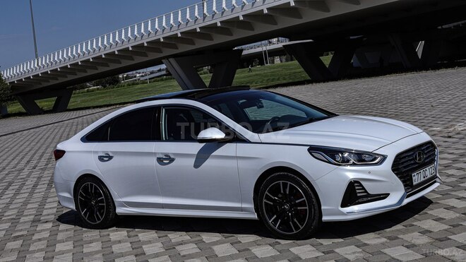Hyundai Sonata-20