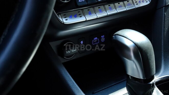 Hyundai Sonata-13