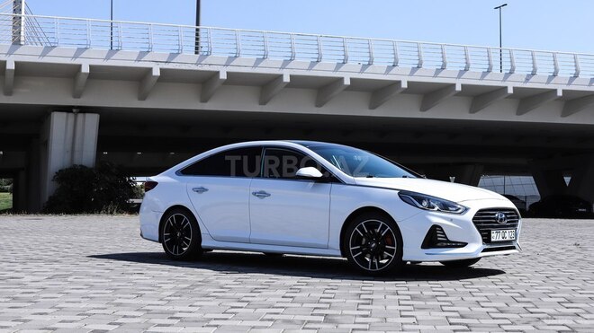 Hyundai Sonata-6