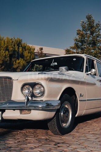 Plymouth Valiant-4
