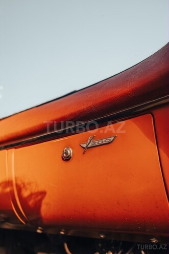 Plymouth Valiant-14