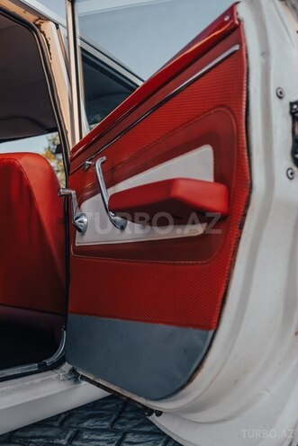 Plymouth Valiant-9