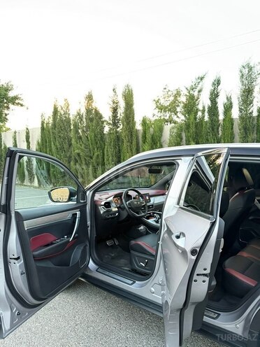 Geely Coolray-15