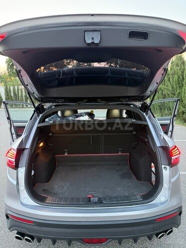Geely Coolray-14
