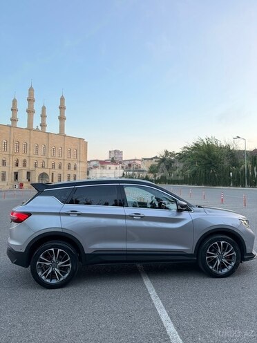 Geely Coolray-5