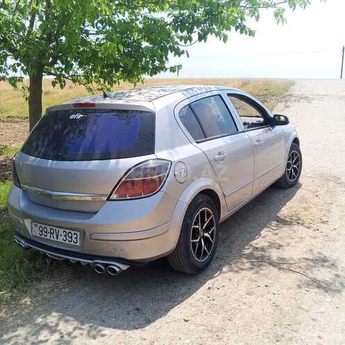 Opel Astra-11