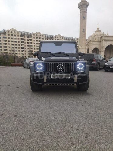 Mercedes G 500-1