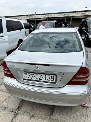 Mercedes C 240-6