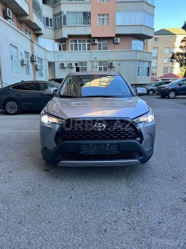 Toyota Corolla Cross-1