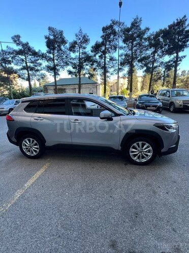 Toyota Corolla Cross-4