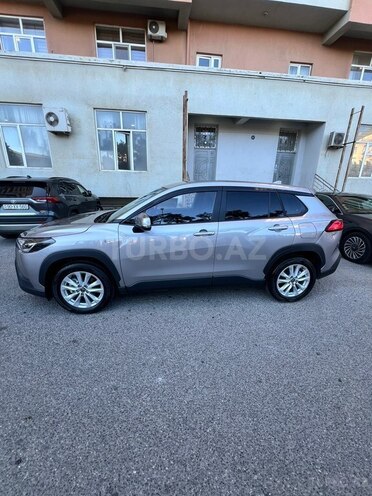 Toyota Corolla Cross-3