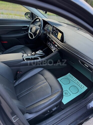 Hyundai Sonata-6