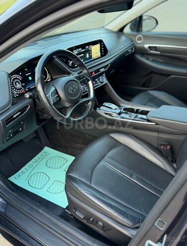Hyundai Sonata-5