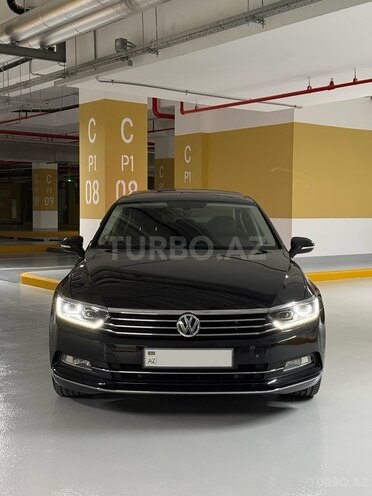 Volkswagen Passat-2