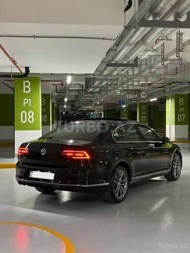 Volkswagen Passat-6