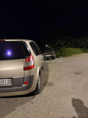 Renault Scenic-2