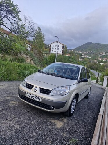 Renault Scenic-4