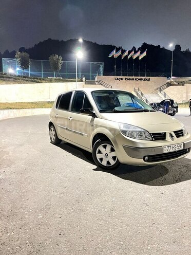 Renault Scenic-9