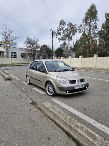 Renault Scenic-16