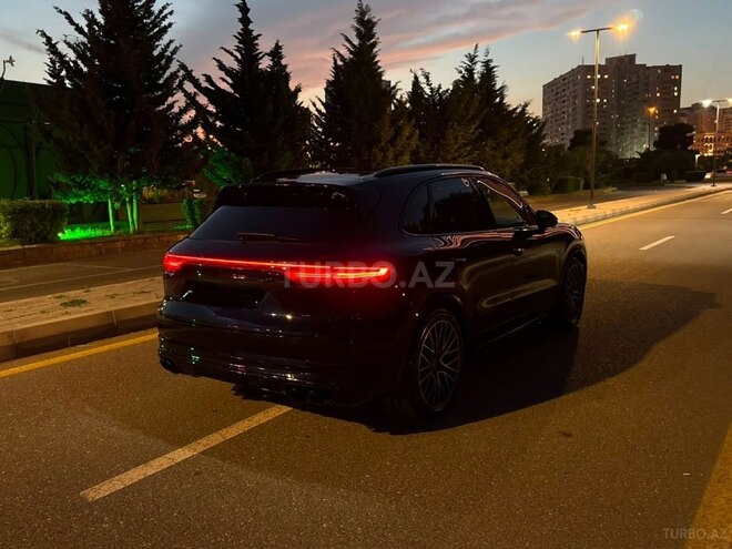 Porsche Cayenne S-6