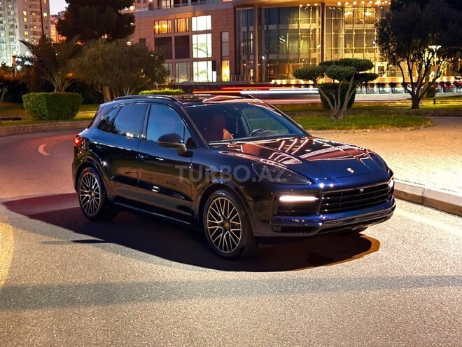 Porsche Cayenne S-8