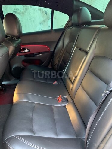 Chevrolet Cruze-10