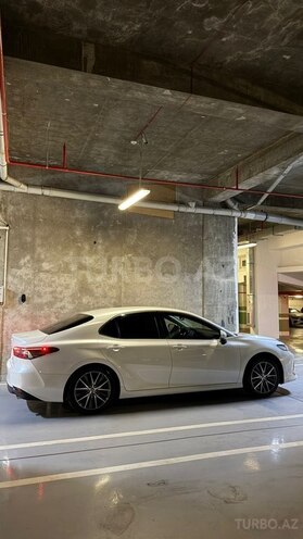 Toyota Camry-7