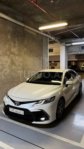 Toyota Camry-8