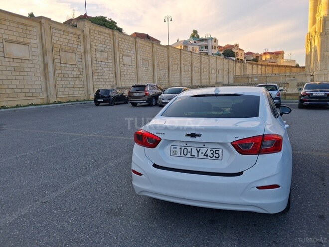 Chevrolet Cruze-5