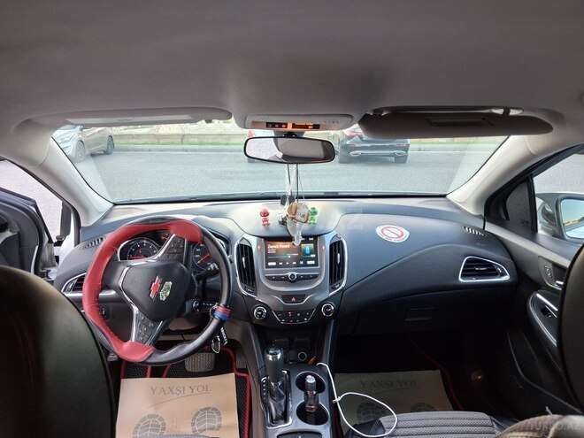 Chevrolet Cruze-8