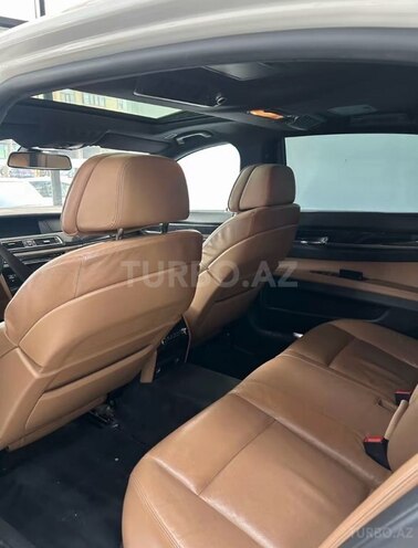 BMW 750-4