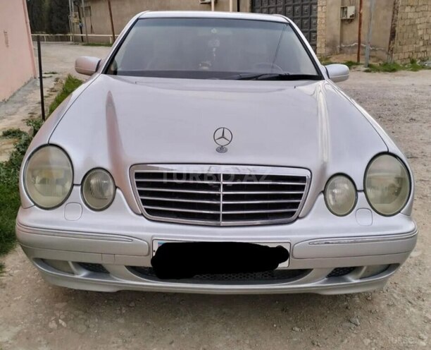 Mercedes E 280 4MATIC-1
