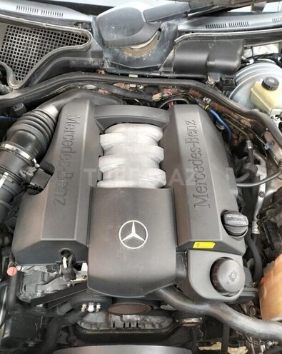 Mercedes E 280 4MATIC-4