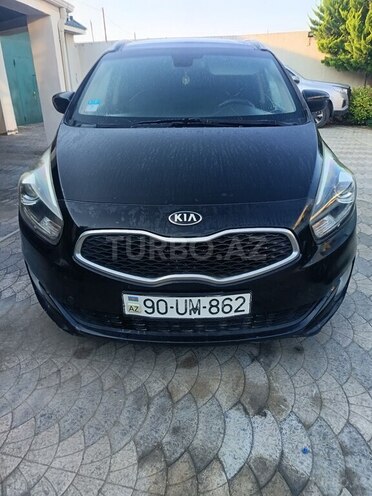 Kia Carens-1