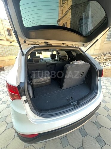 Hyundai Santa Fe-11