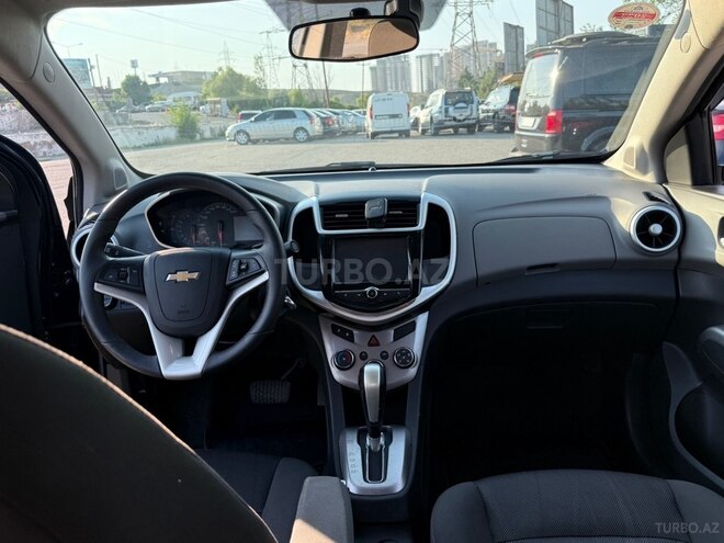Chevrolet Aveo-6