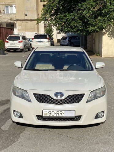 Toyota Camry-1