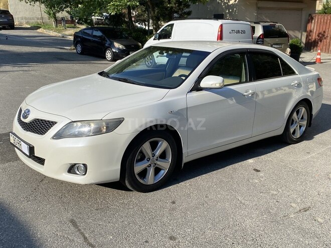 Toyota Camry-3