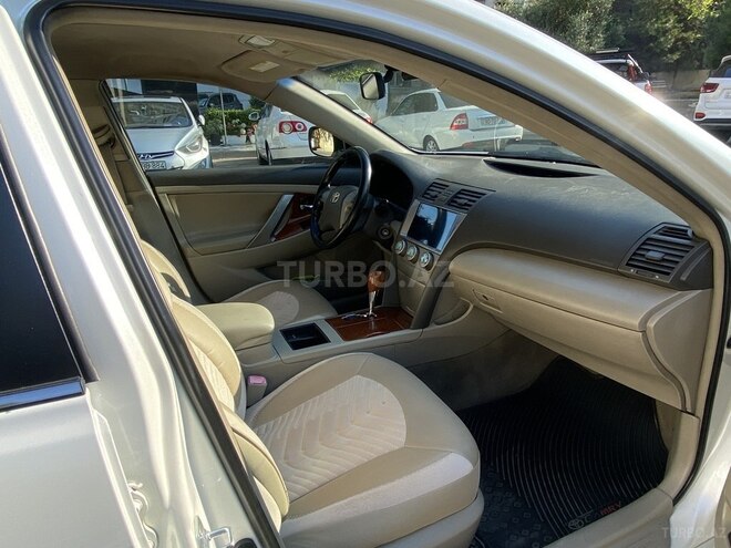 Toyota Camry-10
